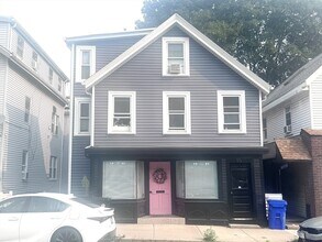95 Boylston St, Unit 3 in Brookline, MA - Foto de edificio - Building Photo