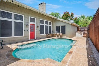 2029 Whippoorwill Ln in Carrollton, TX - Building Photo - Building Photo