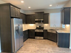 17005 NE 18th Ave in Ridgefield, WA - Building Photo - Building Photo