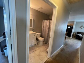 363 N Rife St in Aransas Pass, TX - Building Photo