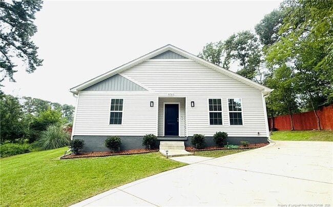 property at 5705 Eagle Pass Cir