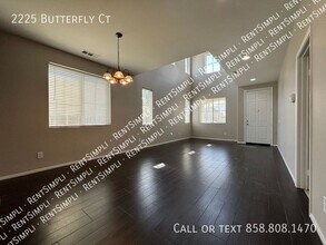2225 Butterfly Ct in San Jacinto, CA - Building Photo - Building Photo