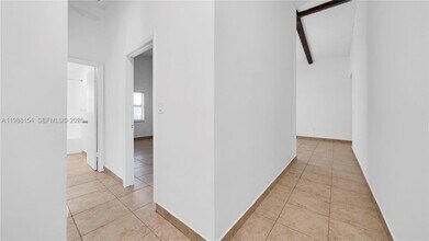 10575 La Placida Dr in Coral Springs, FL - Building Photo - Building Photo