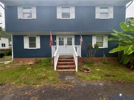 10330 W Providence Rd in Richmond, VA - Building Photo