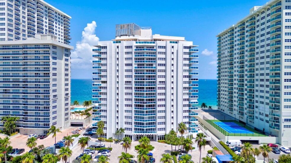 3430 Galt Ocean Dr, Unit 205 in Fort Lauderdale, FL - Building Photo