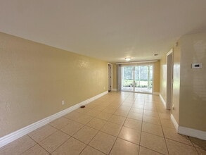 8313 Clover Hill Loop in Hudson, FL - Building Photo - Building Photo