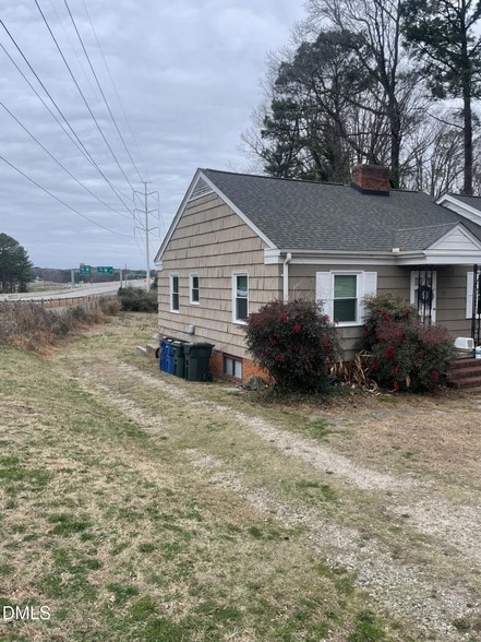 901 Marilyn Dr, Unit B in Raleigh, NC - Building Photo - Building Photo