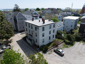 1 Sumner Ct in Portland, ME - Building Photo - Building Photo