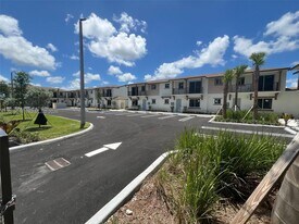 199 Redland Rd in Homestead, FL - Building Photo