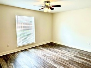 3650 Rickshaw Dr in Dallas, TX - Building Photo - Building Photo