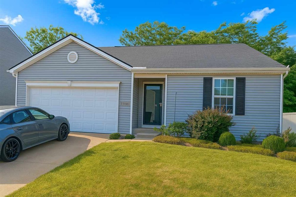 8118 Cypress Cir in Dexter, MI - Building Photo