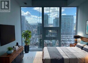 19 Western Battery Rd in Toronto, ON - Building Photo - Building Photo