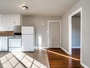 The Vintage Apartments in Oklahoma City, OK - Building Photo - Building Photo