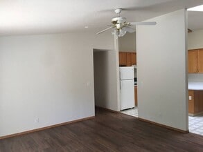 2200 Silverbrook Ct in Mckinleyville, CA - Building Photo - Building Photo