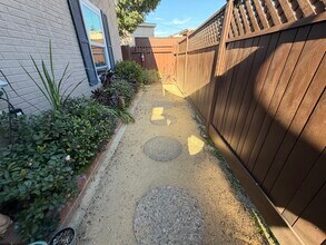 1601 Gish Ave in Long Beach, CA - Building Photo - Building Photo