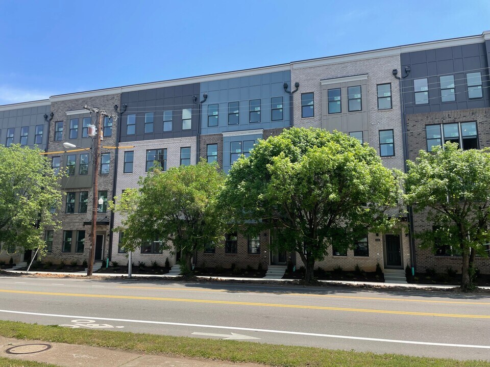 1117 N Lombardy St, Unit A in Richmond, VA - Foto de edificio