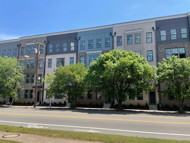 property at 1117 N Lombardy St