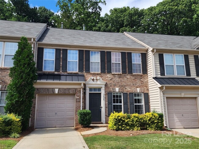 property at 3226 Park South Station Blvd