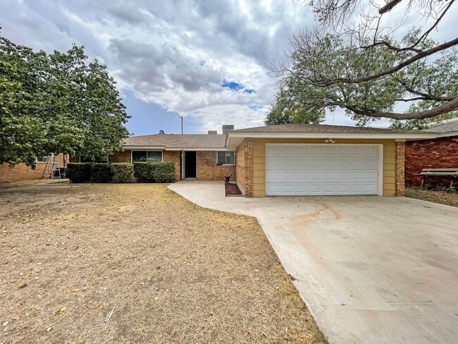 property at 129 W Alto Dr