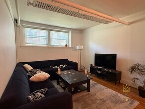 46 Longwood Ave in Brookline, MA - Building Photo - Building Photo