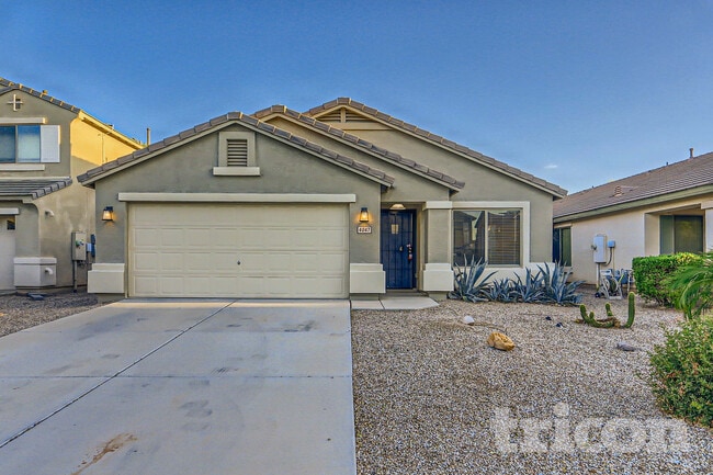 4047 E Tanzanite Ln in San Tan Valley, AZ - Foto de edificio - Building Photo
