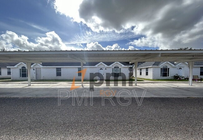 515 La Mancha Dr in Edinburg, TX - Building Photo - Building Photo
