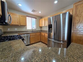 7345 Linaria Rd in Las Vegas, NV - Building Photo - Building Photo