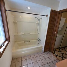 3420 W 130th St-Unit -Up in Cleveland, OH - Building Photo - Building Photo