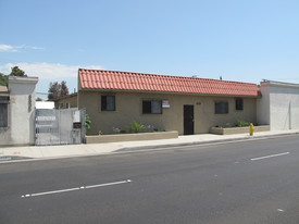 6841 Somerset Blvd Apartments