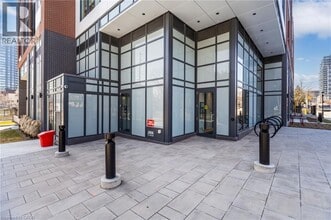 2088 James St in Burlington, ON - Building Photo - Building Photo