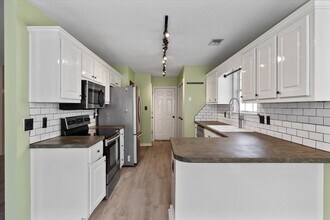 333 St Charles Way in Helena, AL - Building Photo - Building Photo
