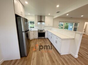 4570 Alhambra Way in Martinez, CA - Building Photo - Building Photo