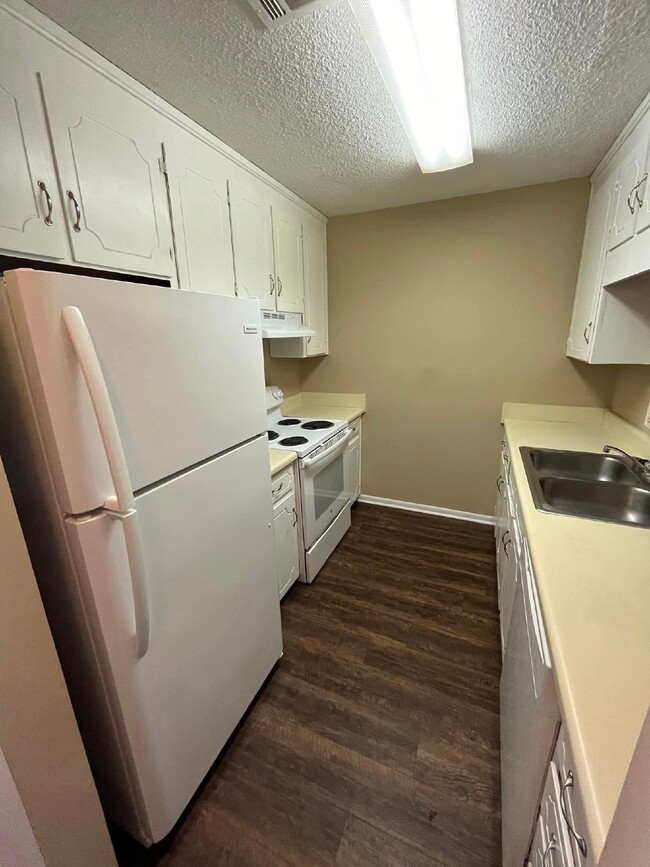 121 Candlebrook Dr in Enterprise, AL - Building Photo - Building Photo