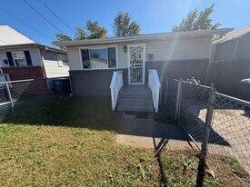 1724 Selden Ave in Norfolk, VA - Building Photo