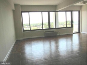 3601 Wisconsin Ave NW in Washington, DC - Building Photo - Building Photo