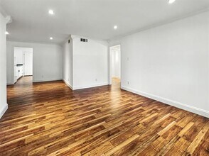 7718 Royal Ln in Dallas, TX - Building Photo - Building Photo