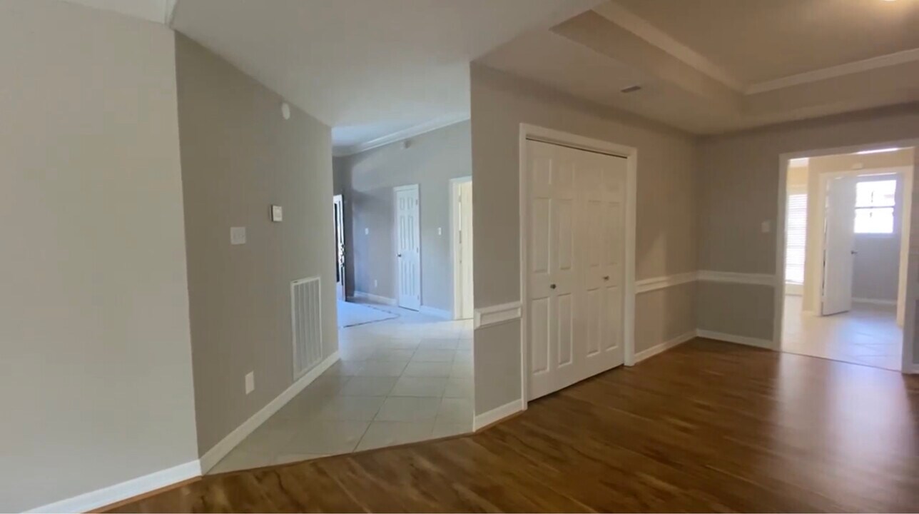 14106 Glen Canon Ln in Houston, TX - Foto de edificio