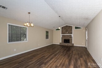 155 Paces Dr in Fayetteville, GA - Building Photo - Building Photo
