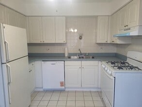 7335 W 157th St, Unit 1C in Orland Park, IL - Building Photo - Building Photo