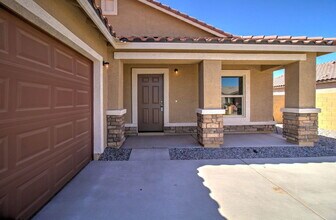 2028 E Velvet Pl in Casa Grande, AZ - Building Photo - Building Photo