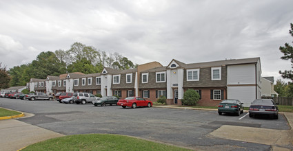 Trellis at Lee's Mill Apartments in Newport News, VA - Foto de edificio - Building Photo