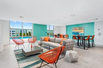 Zoi House Grove in Miami, FL - Building Photo - Building Photo