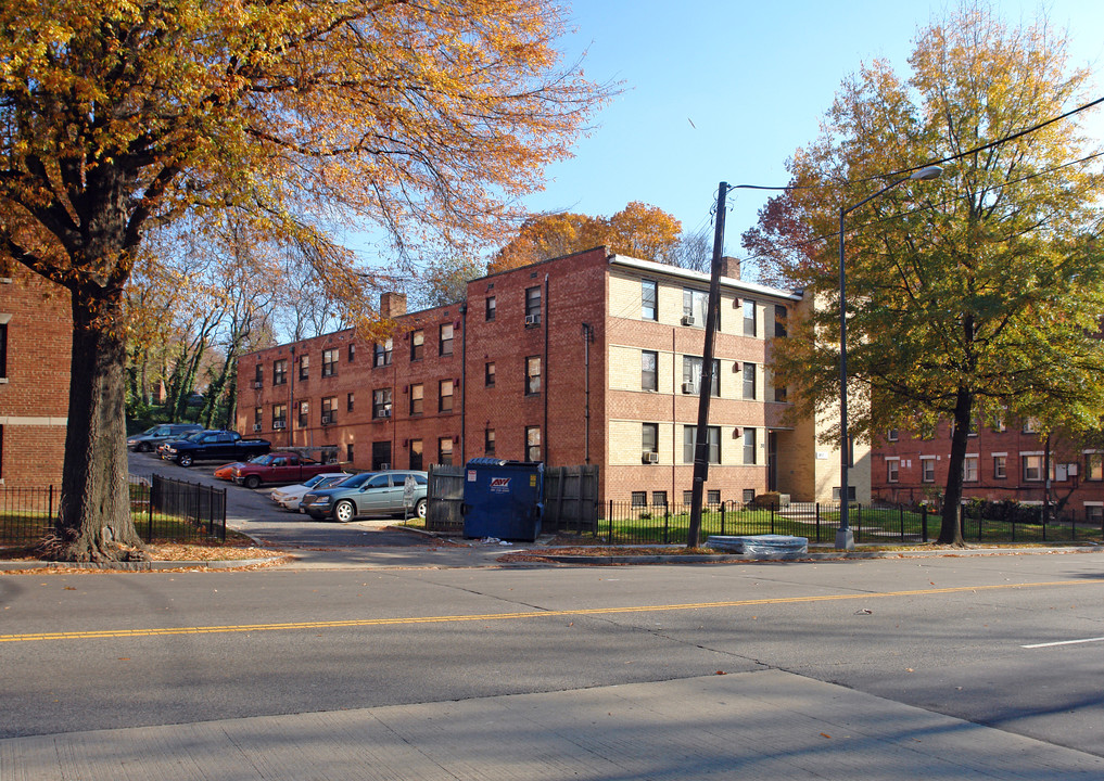 3812 S Capitol St SE in Washington, DC - Building Photo