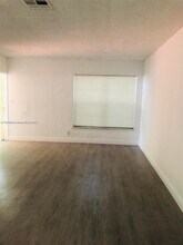 7740 SW 10th St-Unit -4 in North Lauderdale, FL - Building Photo - Building Photo