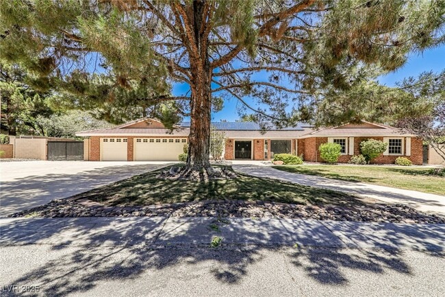 property at 2815 S Monte Cristo Way