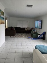 810 Sandtree Dr in Palm Beach Gardens, FL - Building Photo - Building Photo