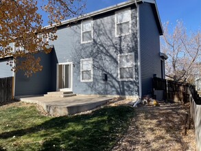 21920 E Crestline Ln in Aurora, CO - Foto de edificio - Building Photo