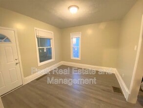 455 Pleasant St SW in Grand Rapids, MI - Foto de edificio - Building Photo