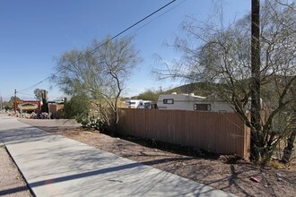 Tucson Mountain Rv Park in Tucson, AZ - Foto de edificio - Building Photo