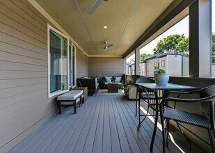 405 W First St in Boston, MA - Building Photo - Building Photo